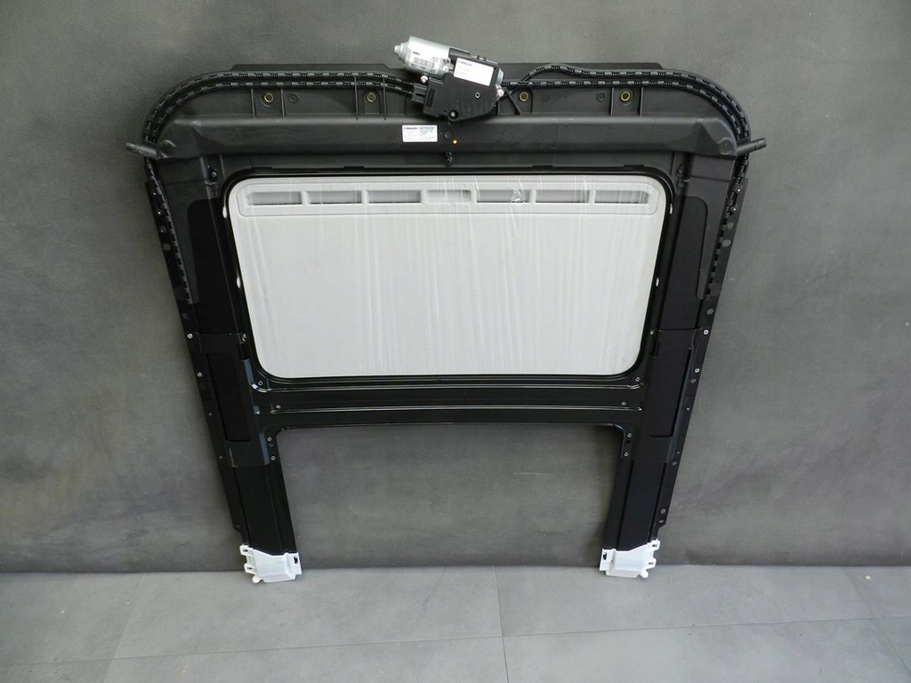 фото №11, Audi a5 8t люк 8t8877041e