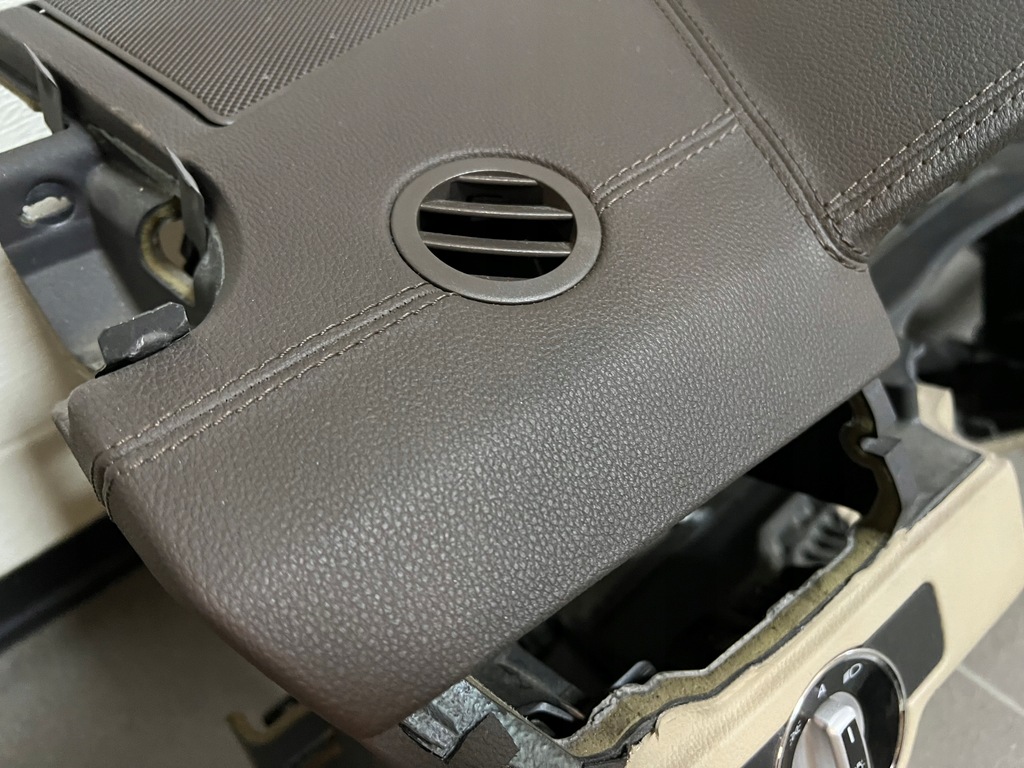 фото №14, Mercedes w212 приборная панель кожа коричневая obszywana подушка безопасности