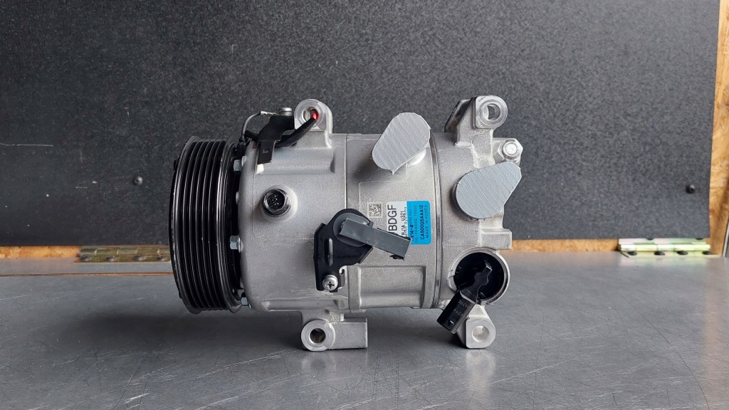 фото №1, Компресор кондиціонера mazda cx-30 mazda 3 new оригінальний номер