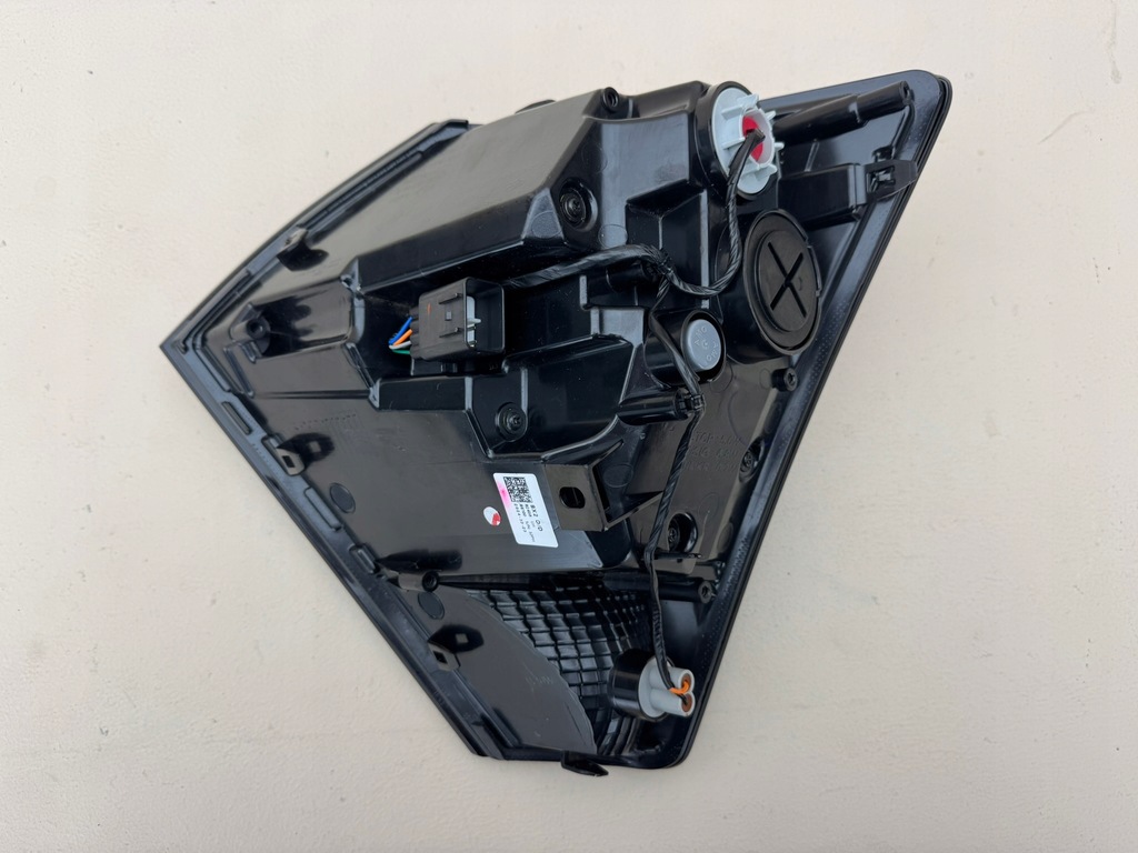 фото №11, Hyundai kona ii 2 23r- лампа левая задняя левый задняя 92405-be1