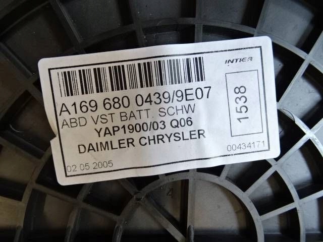 фото №8, Килимок обшивка правий перед mercedes w245 nr237