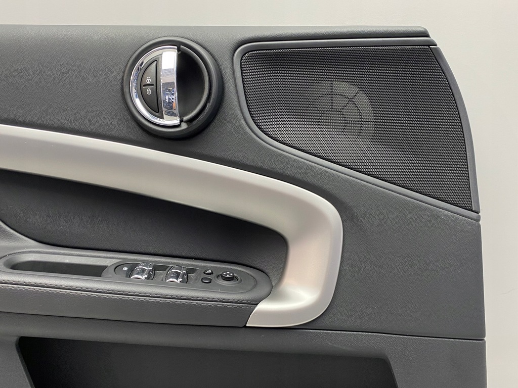 фото №3, Mini countryman f60 обшивка обивка дверь led