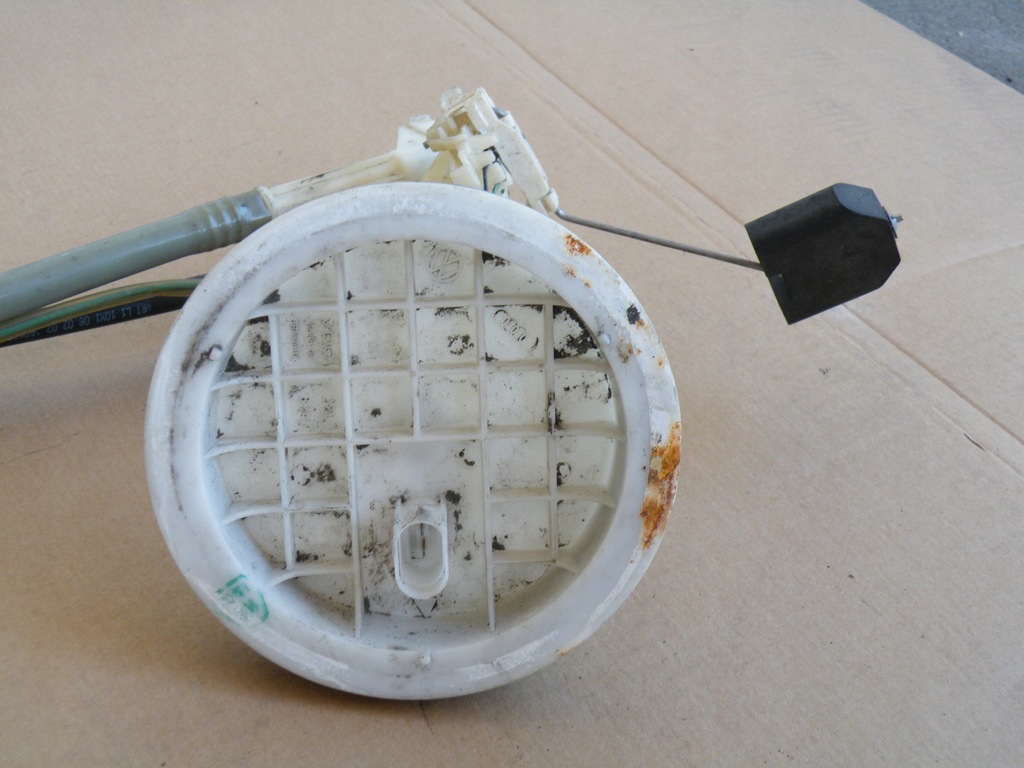 фото №10, Audi a6 c5 2.7t quattro wksaźnik датчик рівня пального поплавок 221824