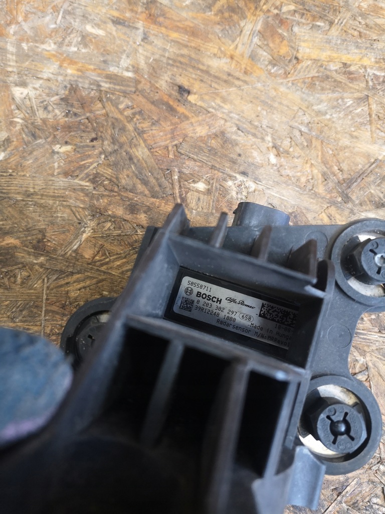 фото №7, Alfa romeo giulia радар перед кронштейн 50558711 distronic