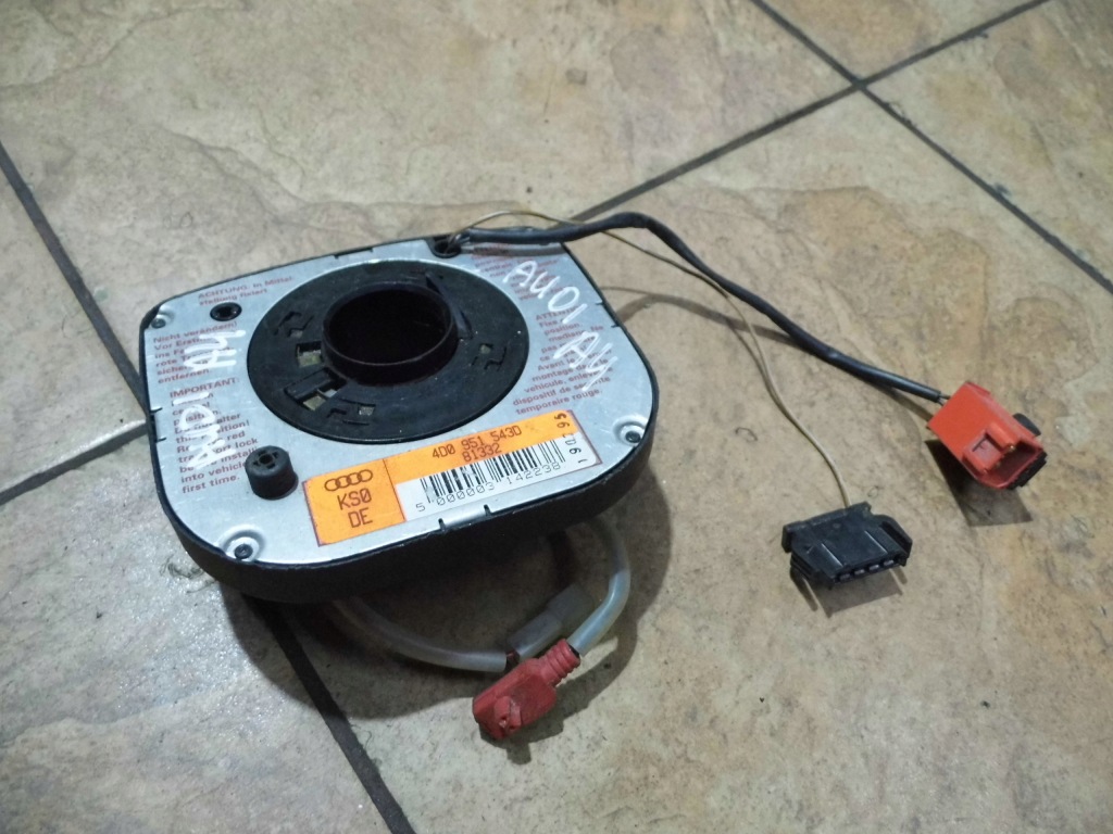 фото №1, Audi a4 лента шлейф подушка безопасности 4d0951543d