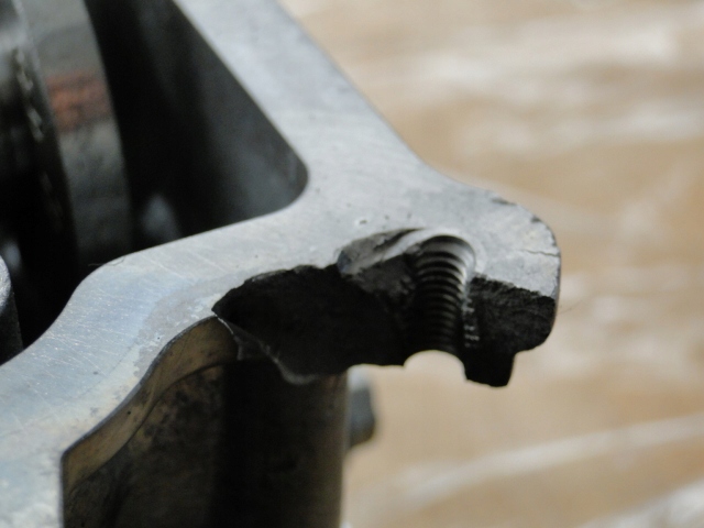 Головка цилиндров hyundai kia 2.0 16v g4nc i40 ix35 sportage carens Киев