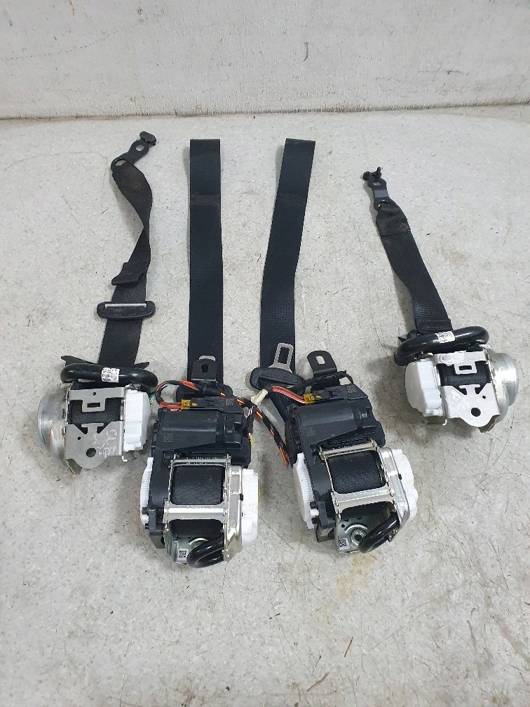 Купить Mercedes cle 236 c236 amg 4x ремни безопасности натяжители оригинал