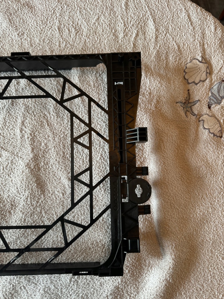 фото №2, Volvo xc40 ii polestar 2 корпус радіатора рамка nowa оригінальна