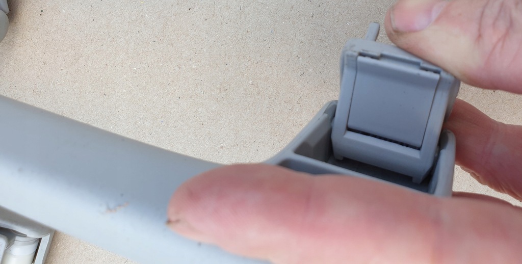 фото №7, Ручка кронштейн потолочный audi a3 8p оригинальный номер 8p0857607m