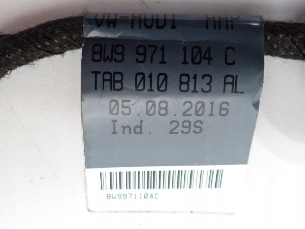 Бампер задні задній комплектний  оригінал pdc фаркоп  audi a4 b9 універсал 17r kod: lx5r в Україні