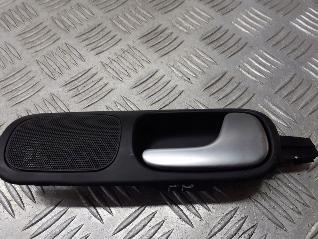 фото №1, Ручка правая передняя внутренняя audi a3 8l 1.6 8l0837020