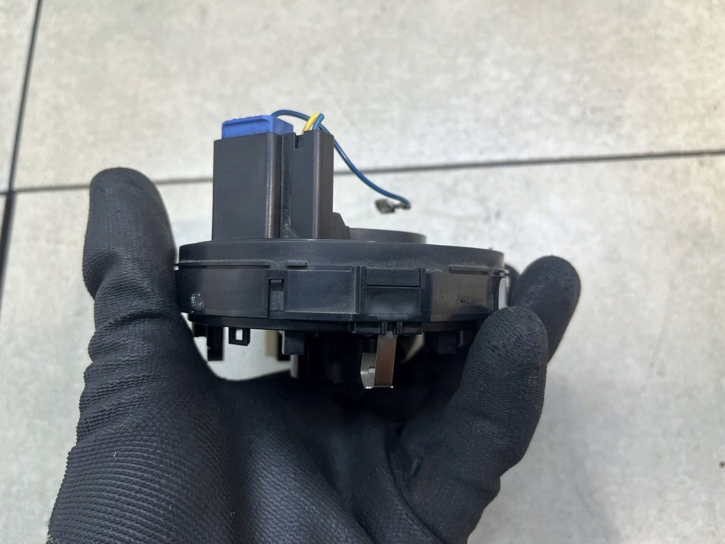 фото №6, Лента шлейф подушка безопасности toyota yaris i 1.3 b