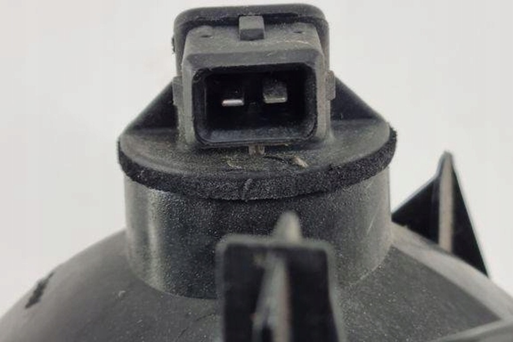 фото №3, Правий протитуманна фара задній renault grand scénic iv r9_ 8200027154 2.0l дизель