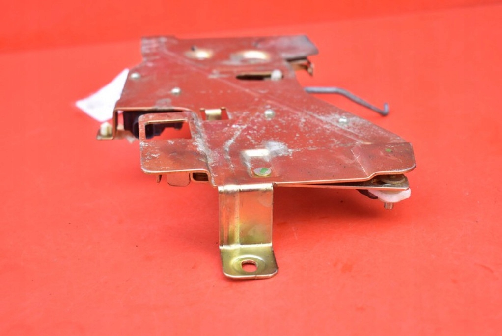 фото №6, Механизм защёлка крышки 989482 ford explorer 3 iii 02-06