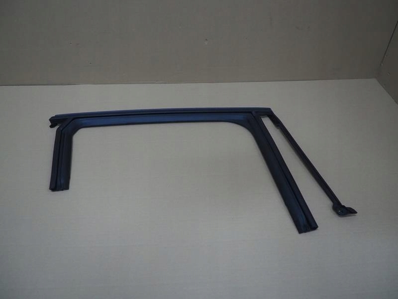 фото №1, Прокладка рамка стекло дверь правый задняя renault clio v 823305888r