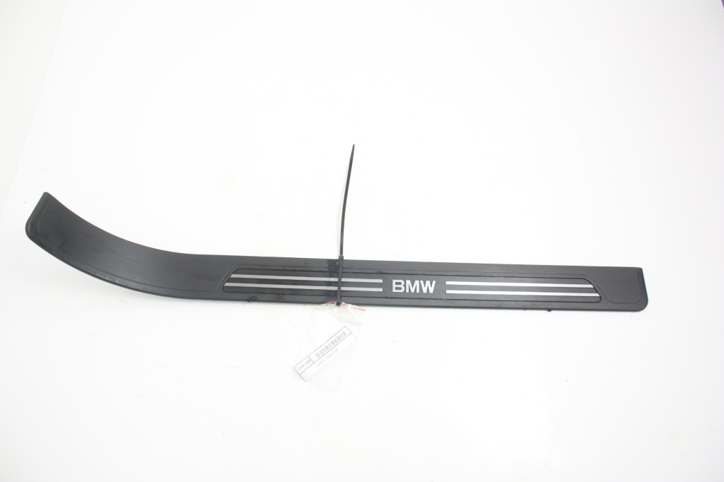 Купити Молдинг правий перед bmw 728 e38