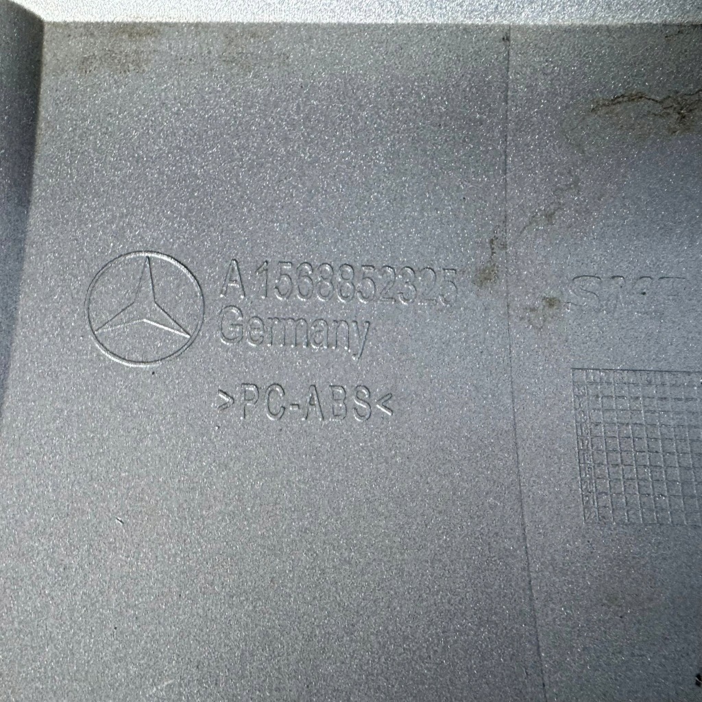 Молдинг спойлер накладка бампера перед mercedes gla w156 amg оригинальный номер оригинал Киев