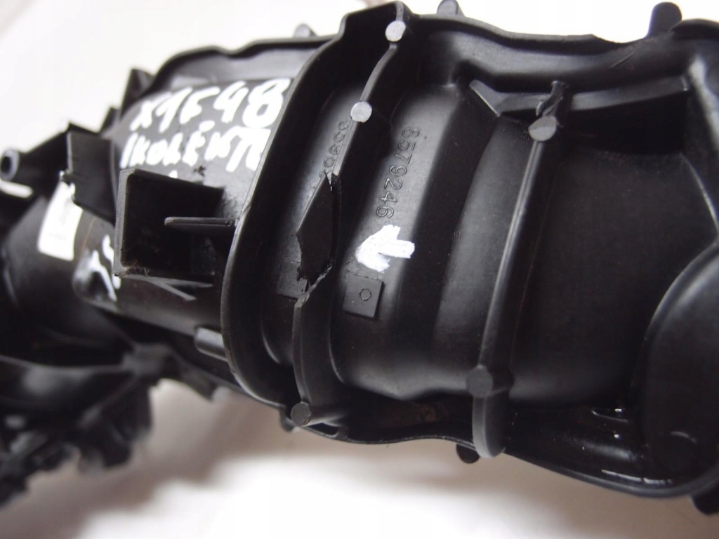 Коллектор впускной  bmw x1 f48 2.0d 8579246 с Разборки