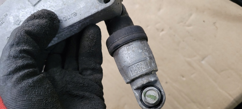 фото №8, Jeep wrangler jk натягувач ремінь pk 3.6 l dodge ina f57540403 k04627038aa