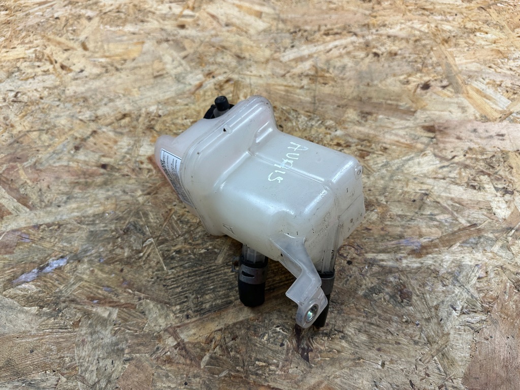 фото №6, Бак расширительный toyota auris ii 2012-