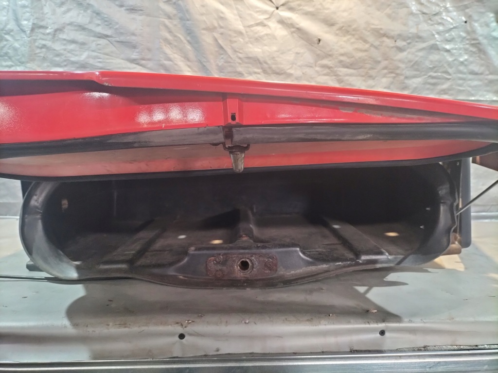 Бардачок левый задняя 5010544470 renault premium 450 dxi в Украине