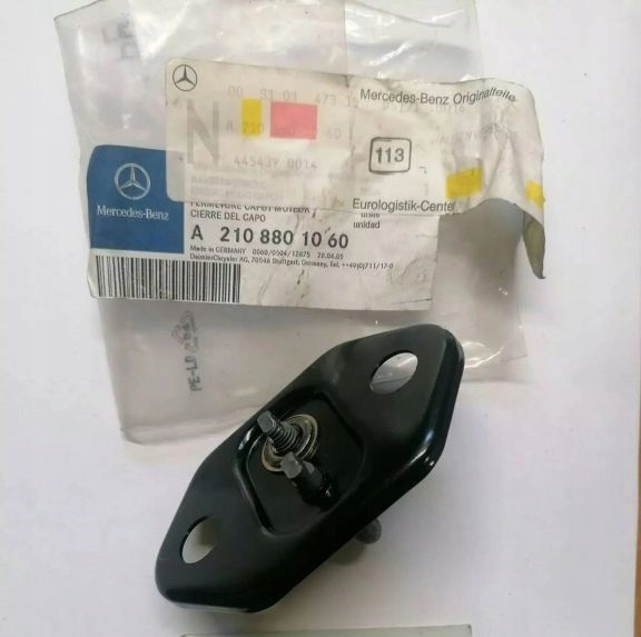 фото №1, Замок капот двигателя mercedes mercedes a208 c208 s210 w208 w210 a2108801060