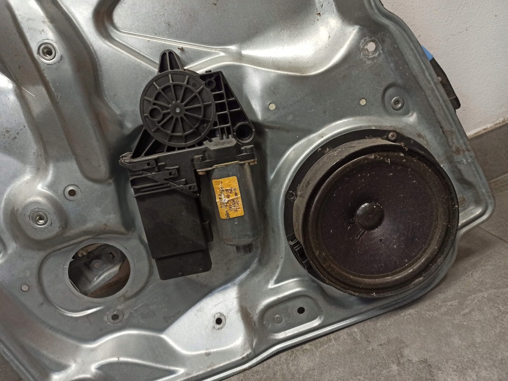 фото №5, Passat b5 подъемник стекло правый перед 3b1837462