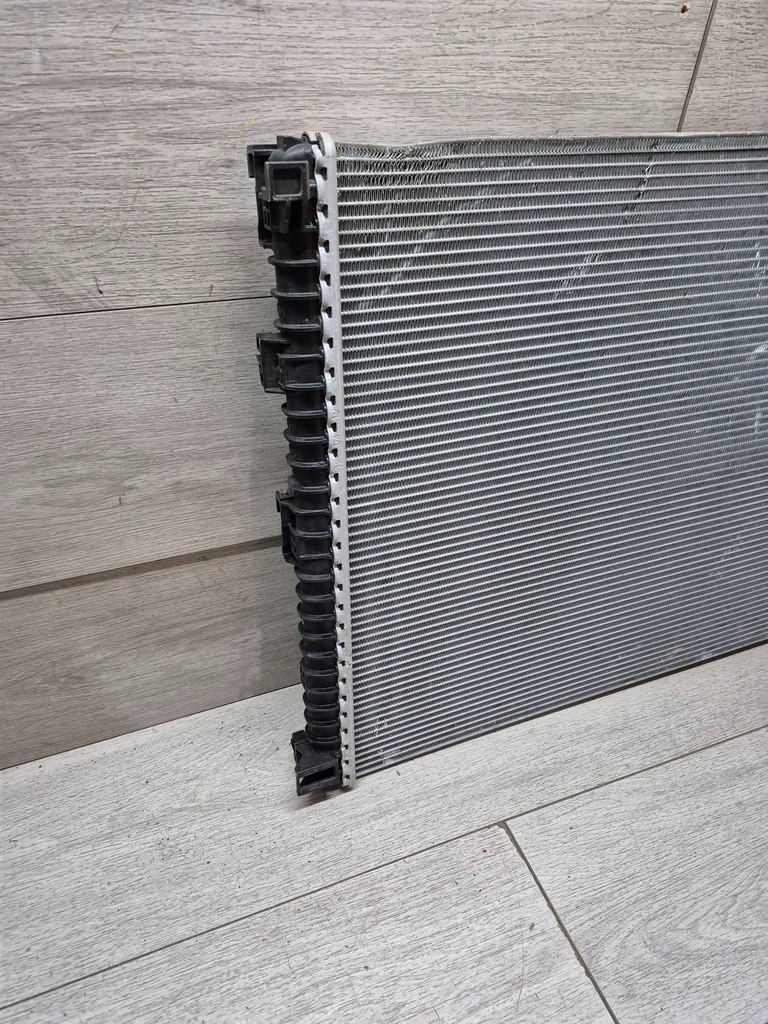 фото №7, 11631. audi q7 cayenne радиатор wody 4m0145804t