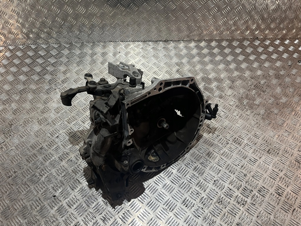 Купити Коробка передач передач 20a703 opel crossland 1.2b 16-