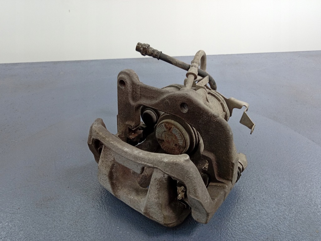 фото №7, Bmw 7 g11 g12 g30 супорт задня правий скоба 44/24