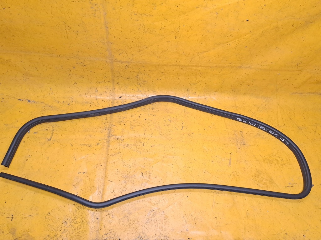 фото №1, Прокладка дверь правый перед ford focus mk2 lift 07-11r hb 5 дверь