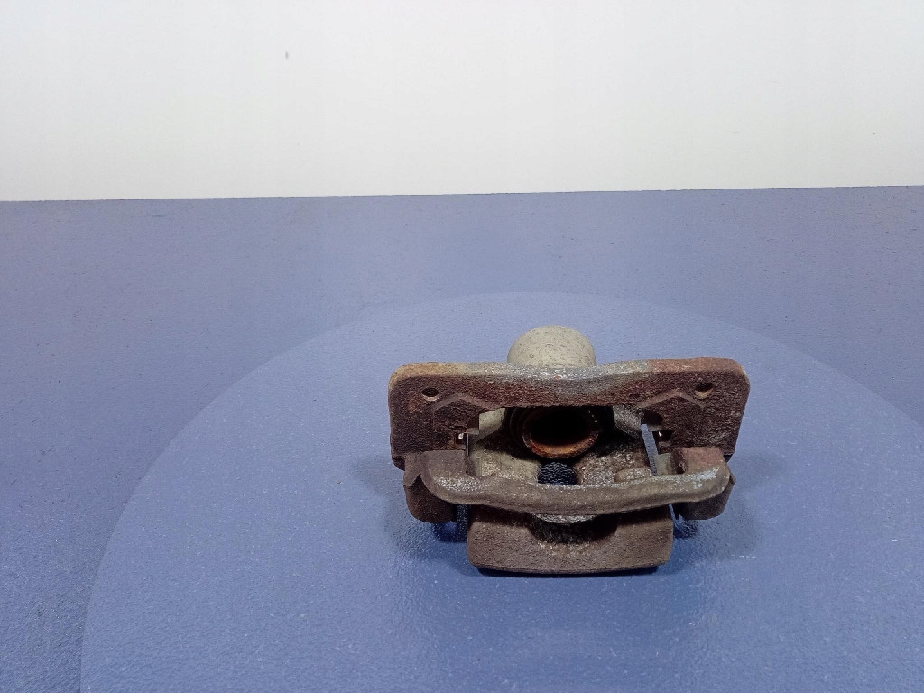 фото №5, Kia sorento ii суппорт тормозной задняя правый задний скоба bc140123