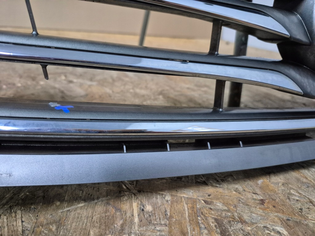 Toyota rav-4 3 3 10-12r рестайлинг  решётка радиатора решётка  передняя перед Киев