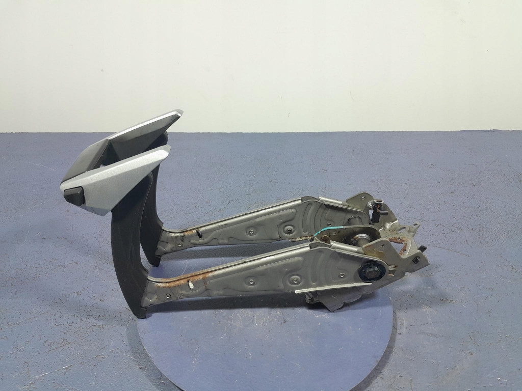 фото №1, Opel zafira b lift важіль гальма ручного 13237305