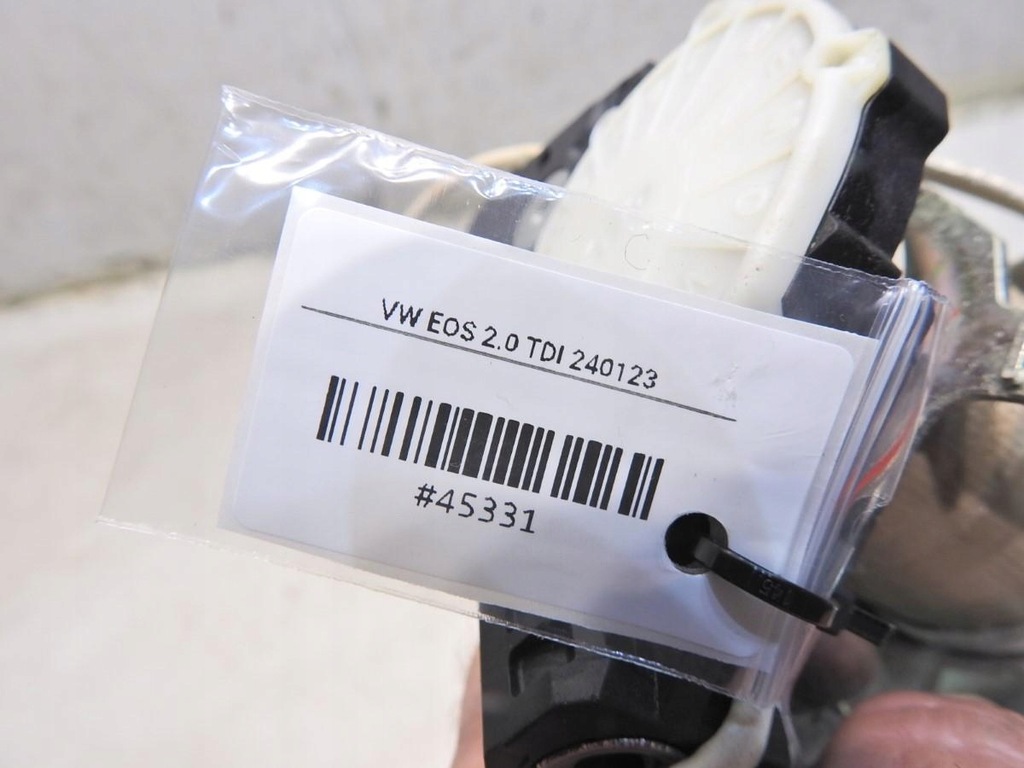 фото №6, Pas безопасности натяжитель левый перед vw eos 1q1857705