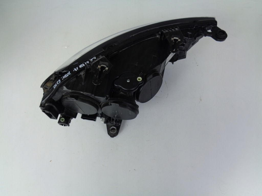 фото №5, Лампа левая фара audi a1 82a 18-