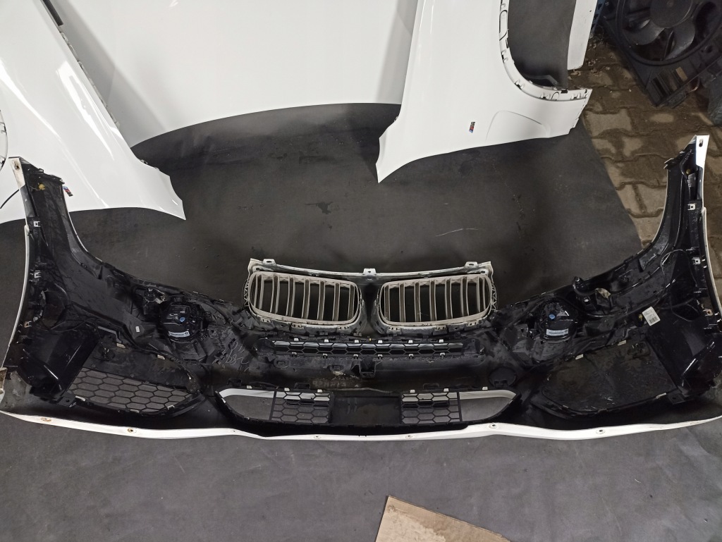 Купити Бампер перед bmw x5 f15 m набір 6xpdc a300 alpinweiss kompletny