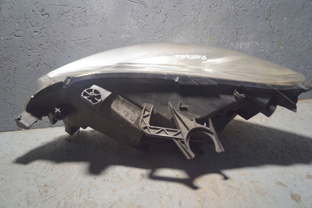 Peugeot partner 3 фара праві перед s1699 Ціна