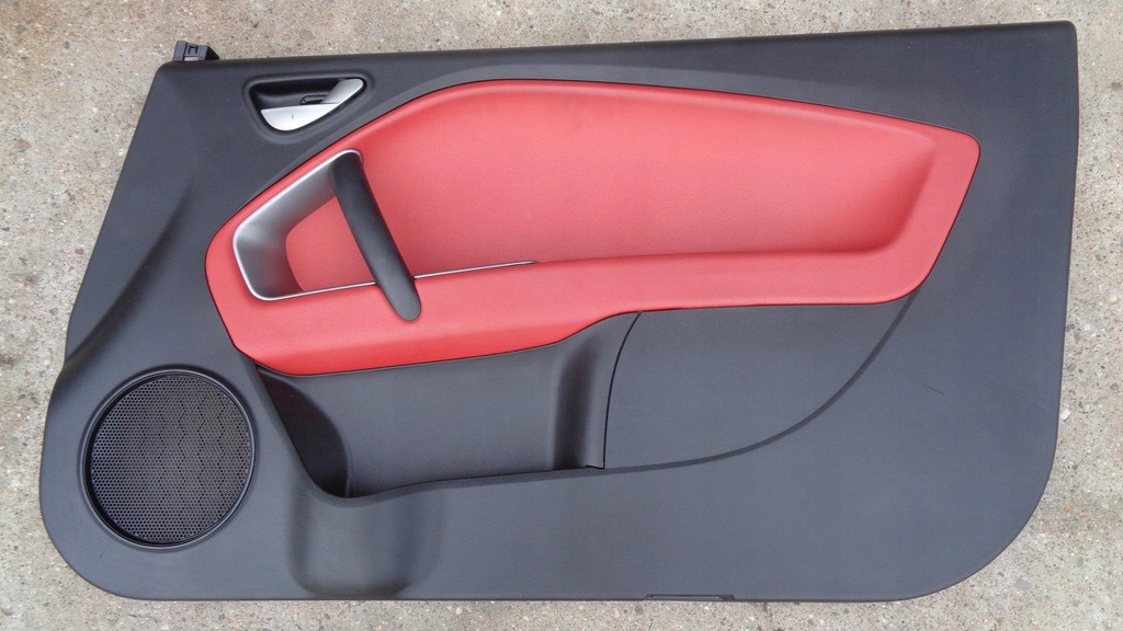 фото №1, Обшивка обивка дверь alfa romeo mito 08- правый