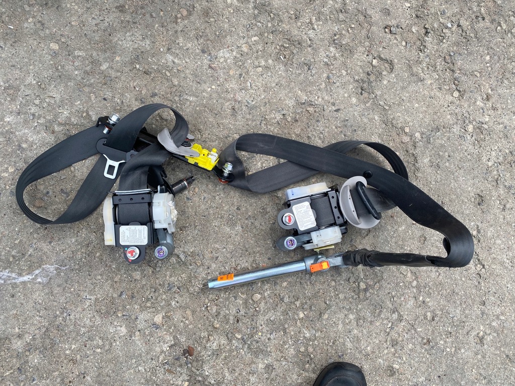 фото №1, Ремни wystrzały правый левый перед kia sportage iii