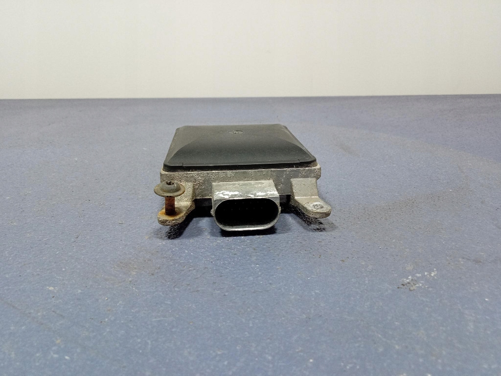 фото №5, Vw phaeton модуль радар ассистент переключения поперечина движения 7l6907568c