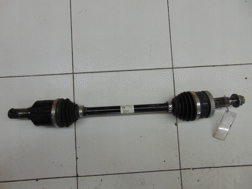 фото №1, Приводной вал левая hyundai tucson ii 2 1.6d 49500d7700