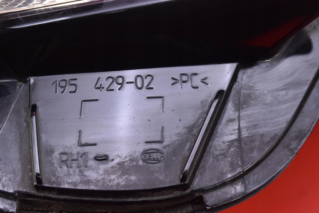 Фара правий лампа перед eu 13381344 opel corsa e 14-20 Доставка