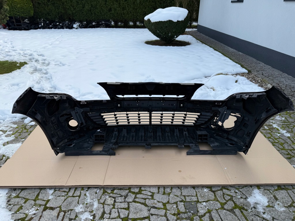 Бампер передний пол renault megane 3 рестайлинг  2011 - 2013 . Доставка