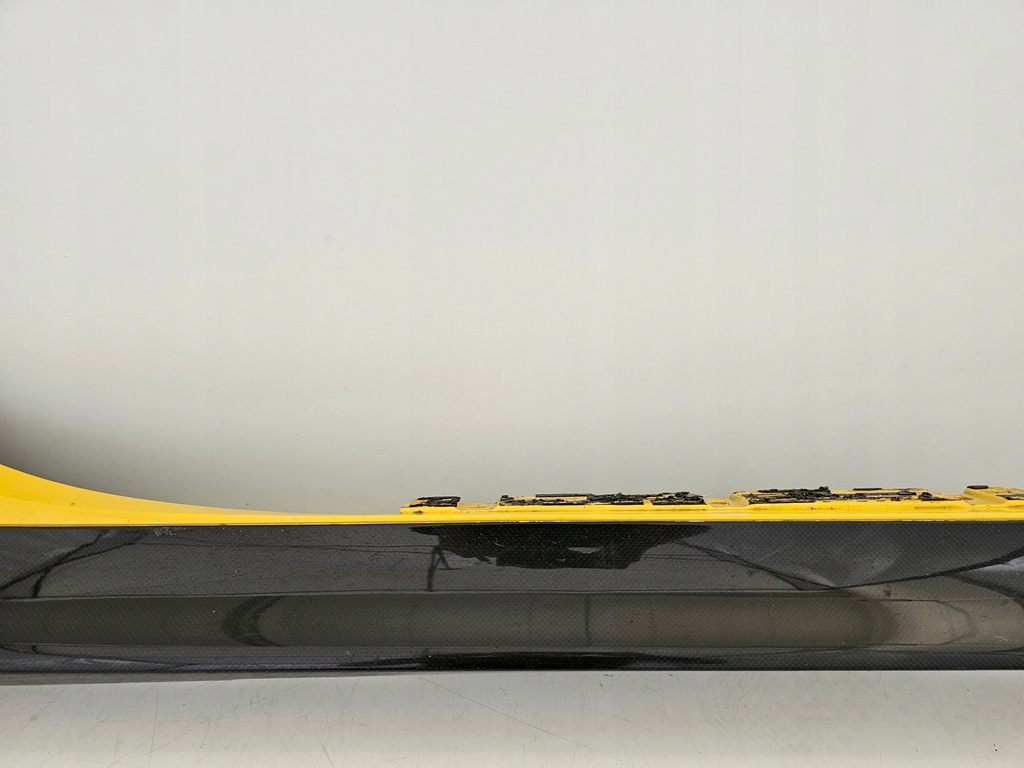 фото №5, Ferrari sf90 stradale f173 карбон молдинг порог правая