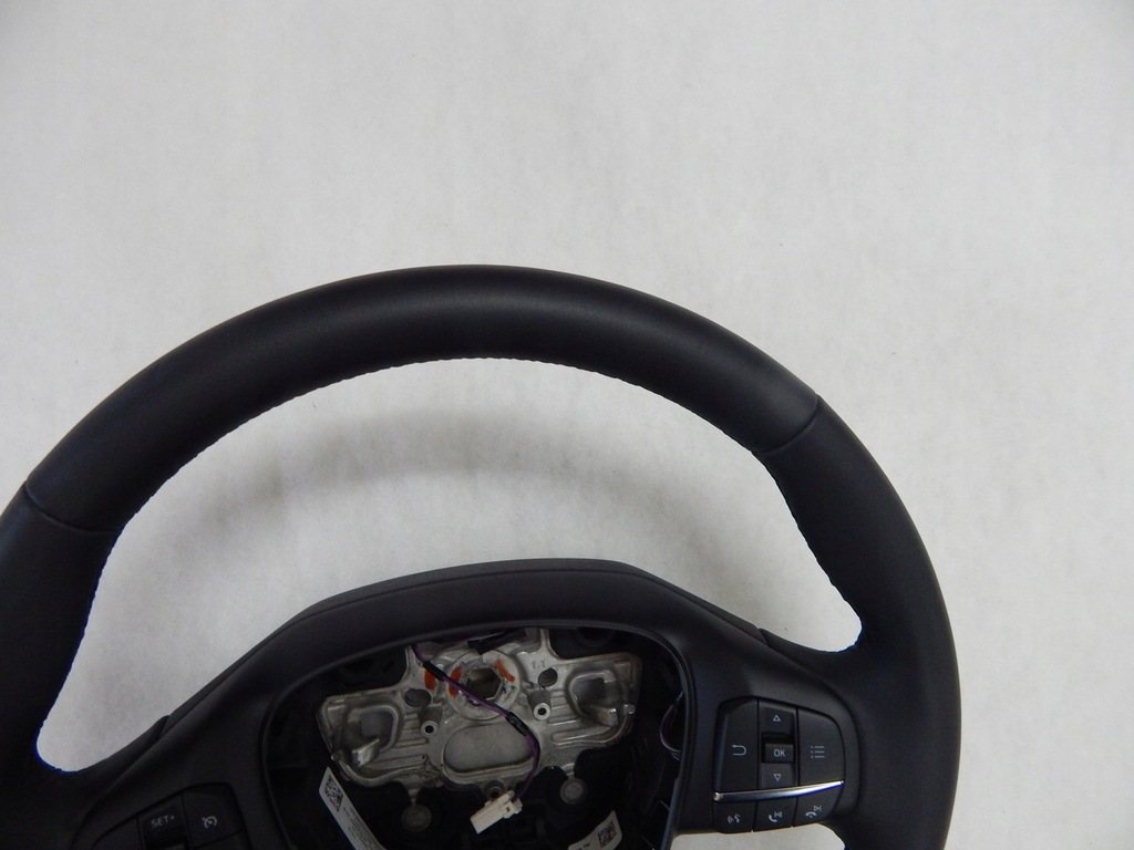 фото №5, Ford focus mk4 - повітропровід шкіра круїз-контроль ładna