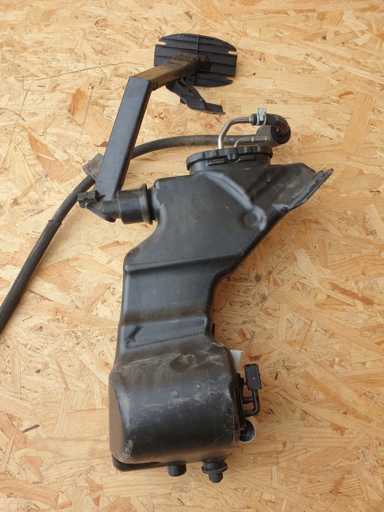 фото №10, Mercedes w205 бачок омывателя