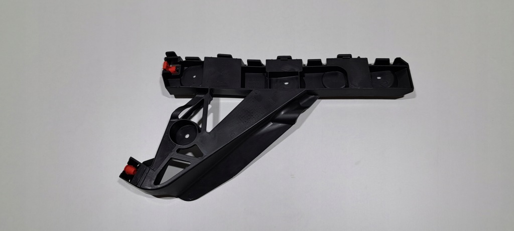 фото №1, Opel zafira c направляющая бампер левый задняя 13300738