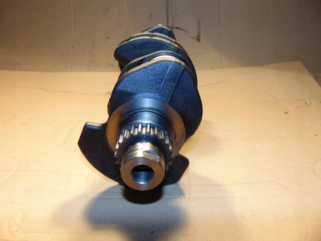 Wał колінчастий skoda octavia 2 рестайлінг  1.6 tdi номінал в Україні