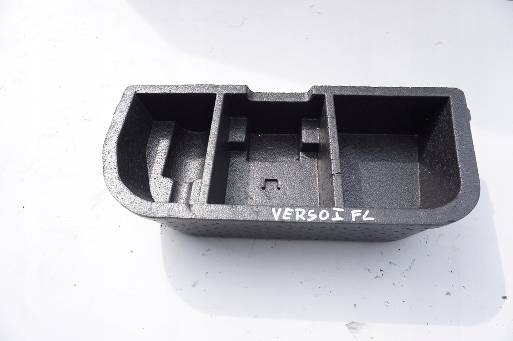 фото №1, Вкладиш багажника toyota verso i fl